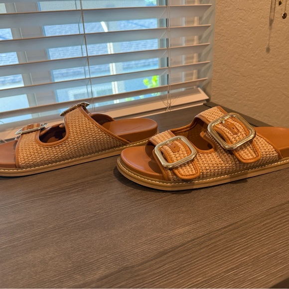 Universal Thread Collin Women’s Double Buckle Tan Footbed Sandal - Picture 4 of 6